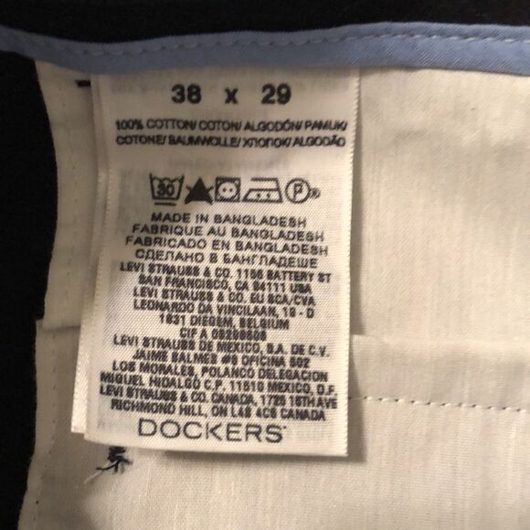 Dockers 38 x 29 Classic Fit Signature Wrinkle Free Khaki Pants in Navy - Picture 11 of 15